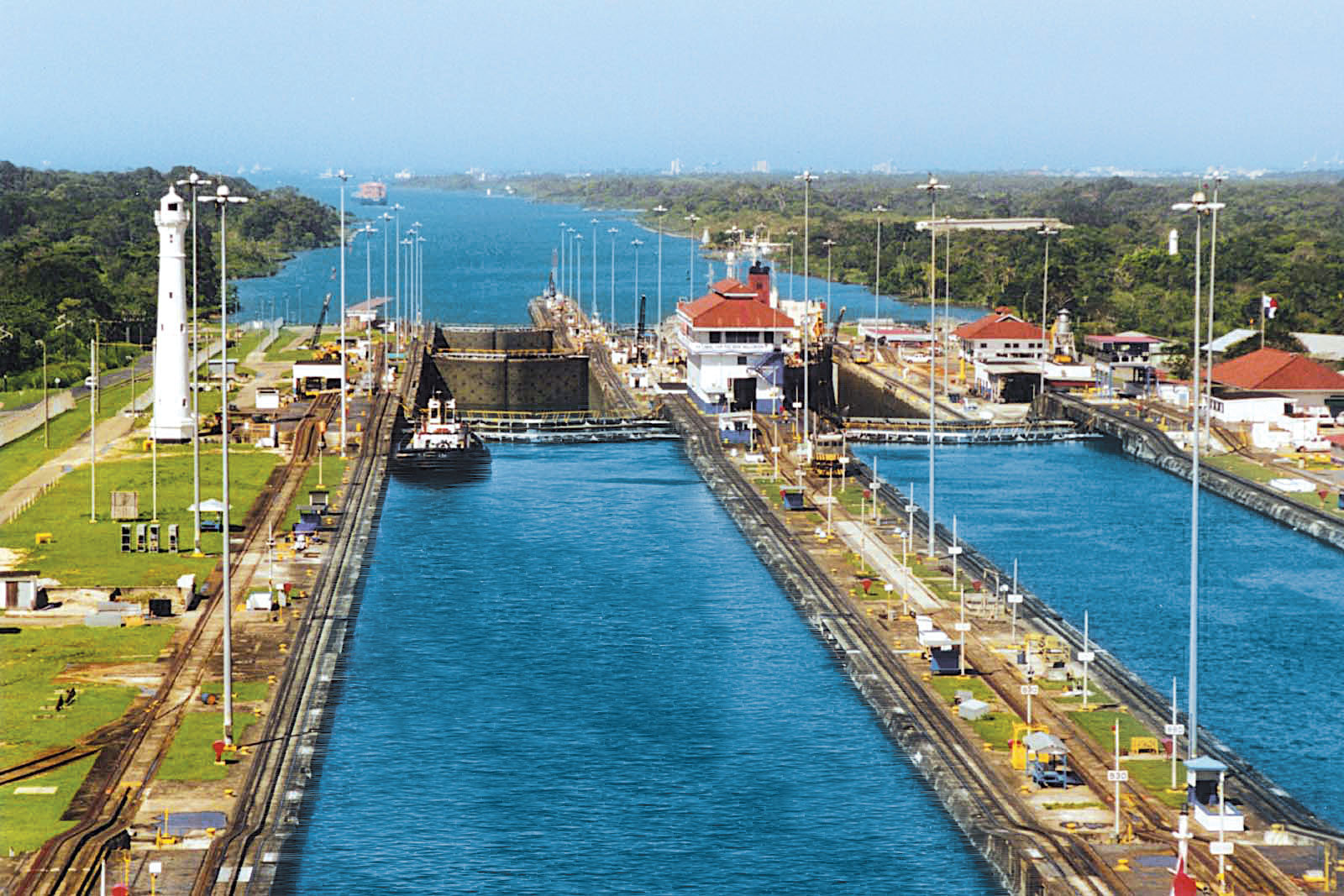 Passage through the Panama Canal and Costa Rica